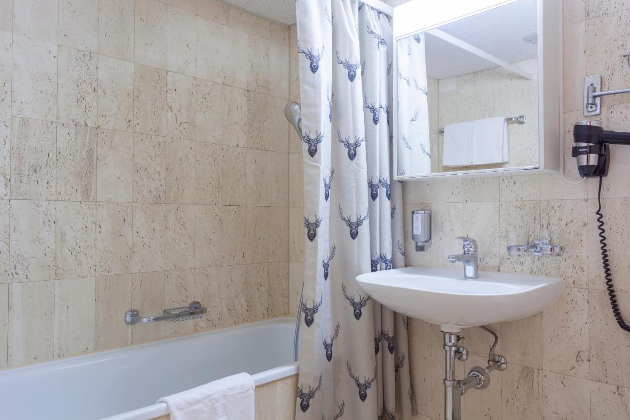 Appartments Cervus St. Moritz Bagian luar foto